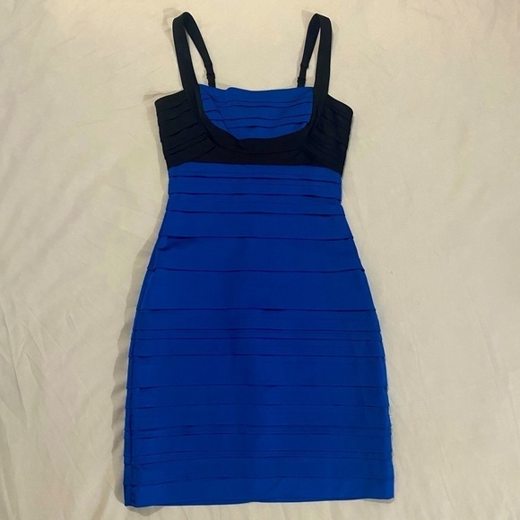 OH SO GORGEOUS BCBGMAXAZRIA MIDI  COCKTAIL DRESS MIDNIGHT BLUE COLOR SIZE 0 - Picture 1 of 7